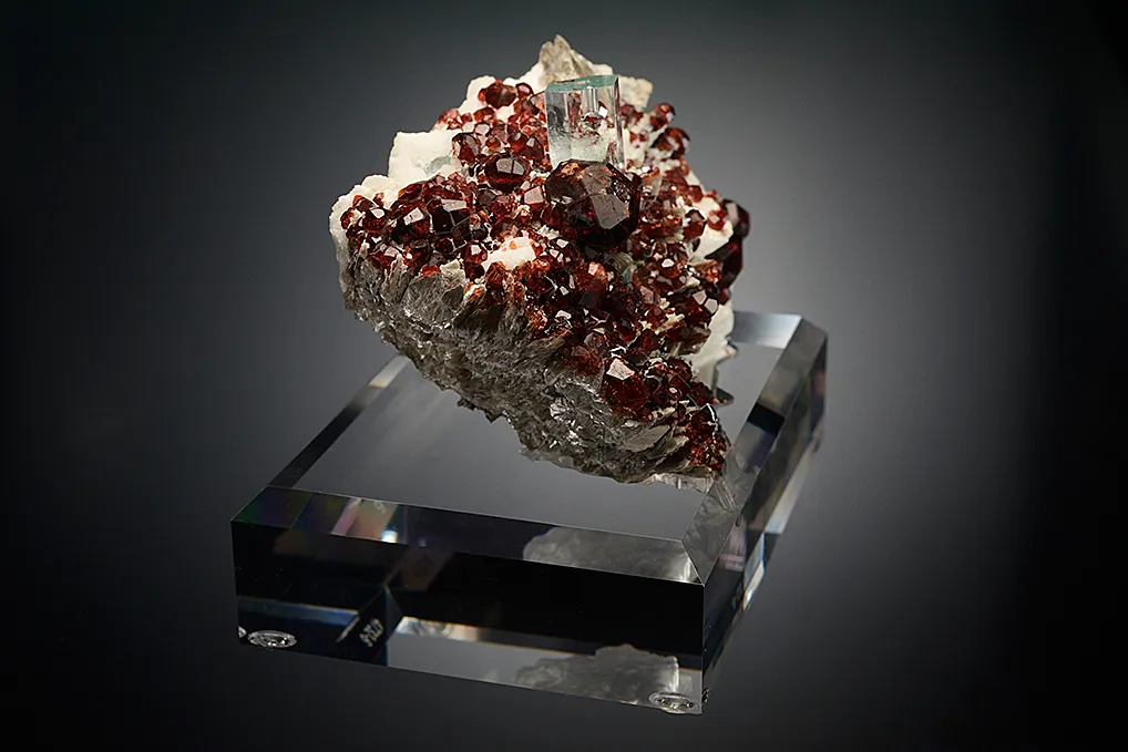 Beryl var. Aquamarine with Spessartine on Microcline and Muscovite - image 5