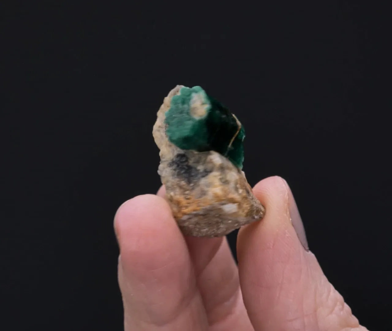 Beryl var. Emerald - image 2