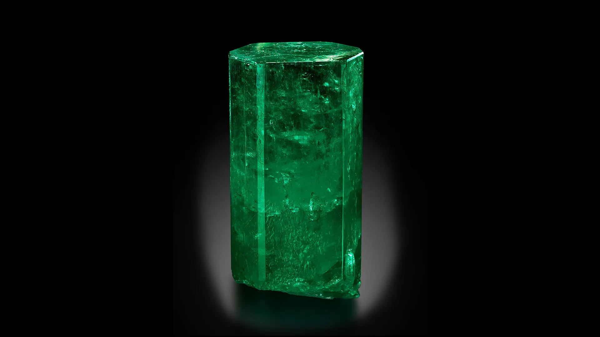 Beryl (var. Emerald) - image 1