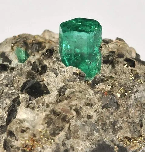 Beryl (Var: Emerald) - image 2