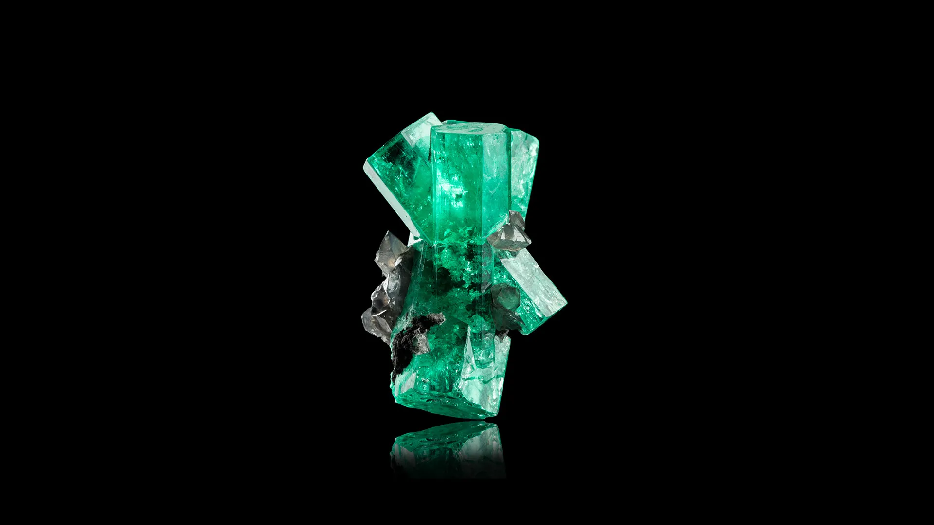 Beryl (var. Emerald) - image 1
