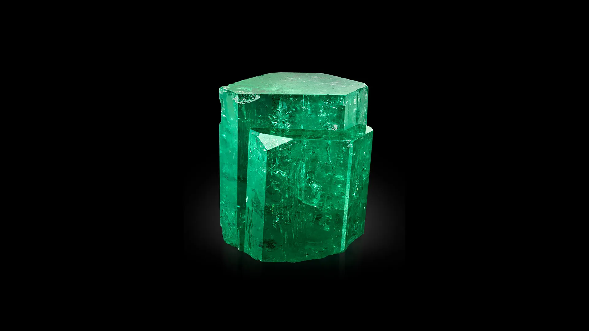 Beryl (var. Emerald) - image 1