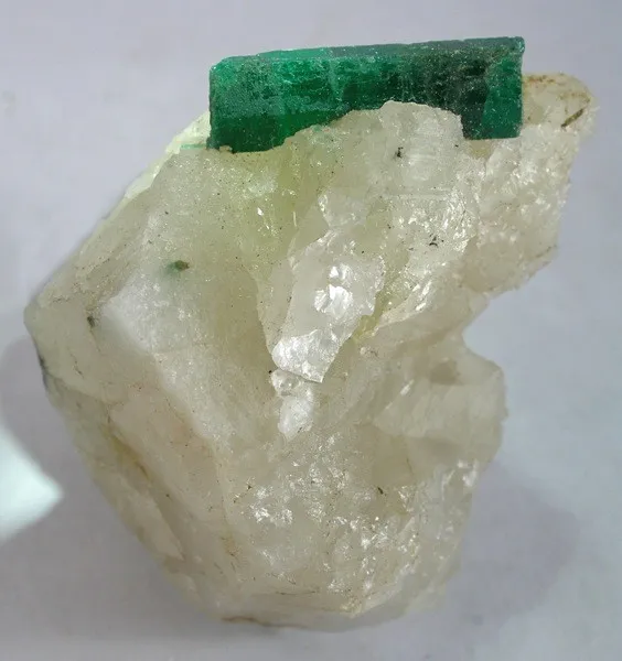 Beryl (Var: Emerald) - image 1