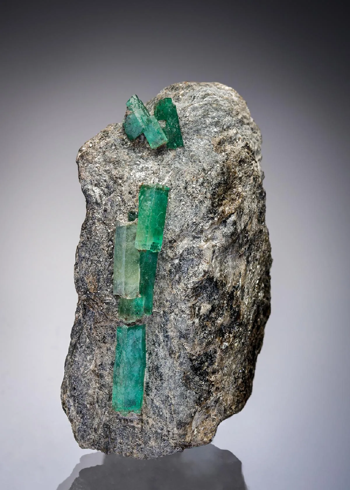 Beryl var. Emerald - image 1