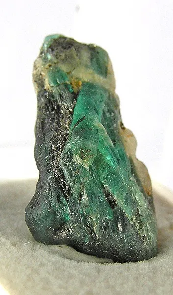 Beryl (Var: Emerald) image
