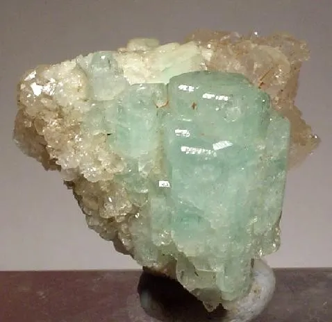 Beryl (Var: Emerald) image