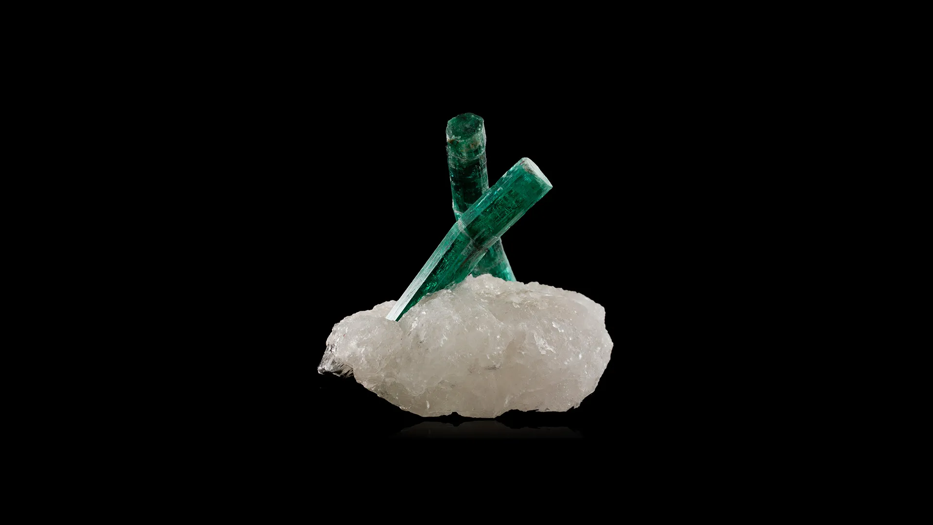 Beryl (var. Emerald) - image 1