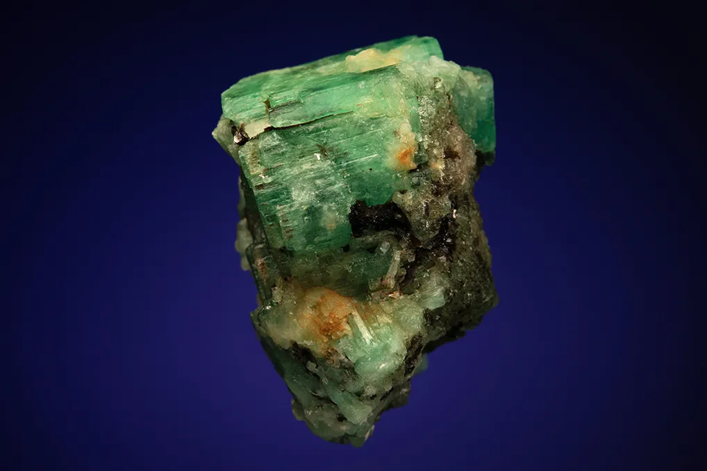 Beryl var. Emerald - image 3
