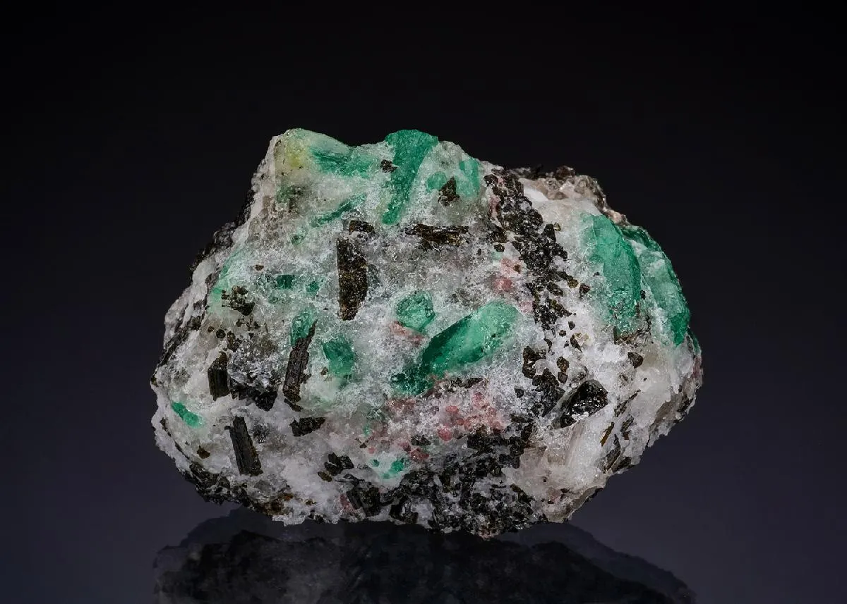 BERYL var. Emerald - image 1