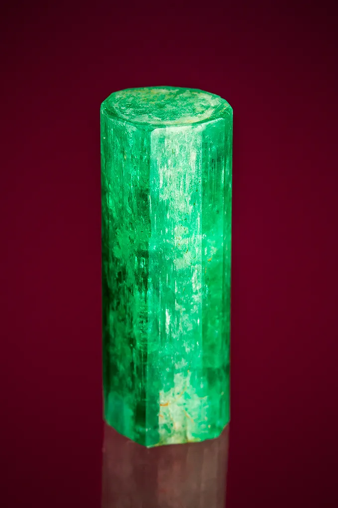 Beryl var. Emerald image