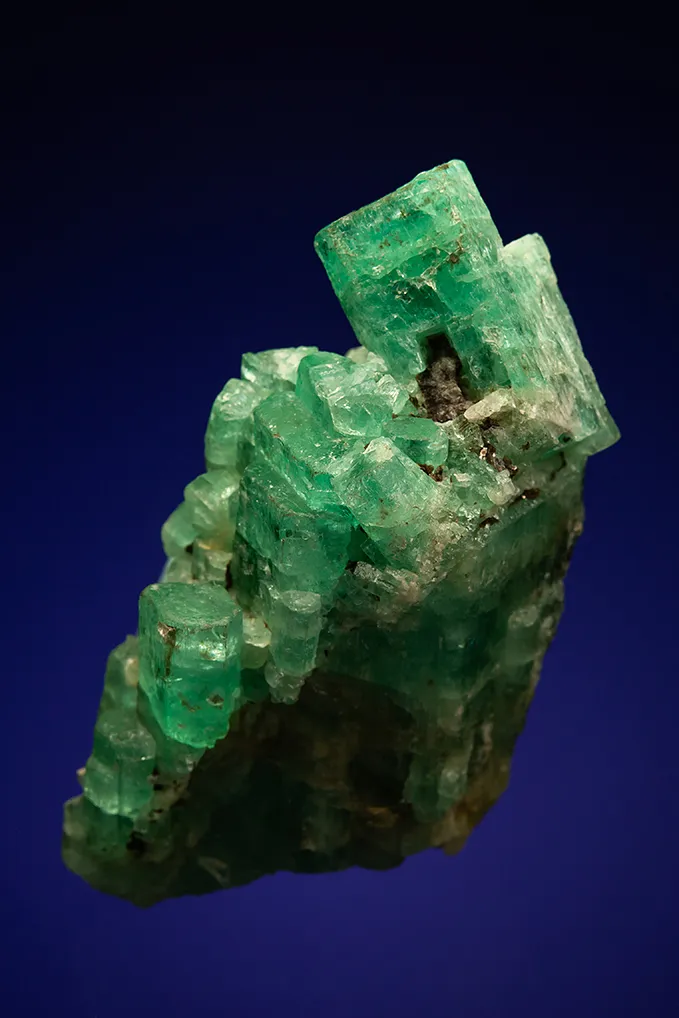Beryl var. Emerald image