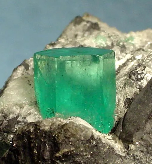 Beryl (Var: Emerald), Calcite - image 2