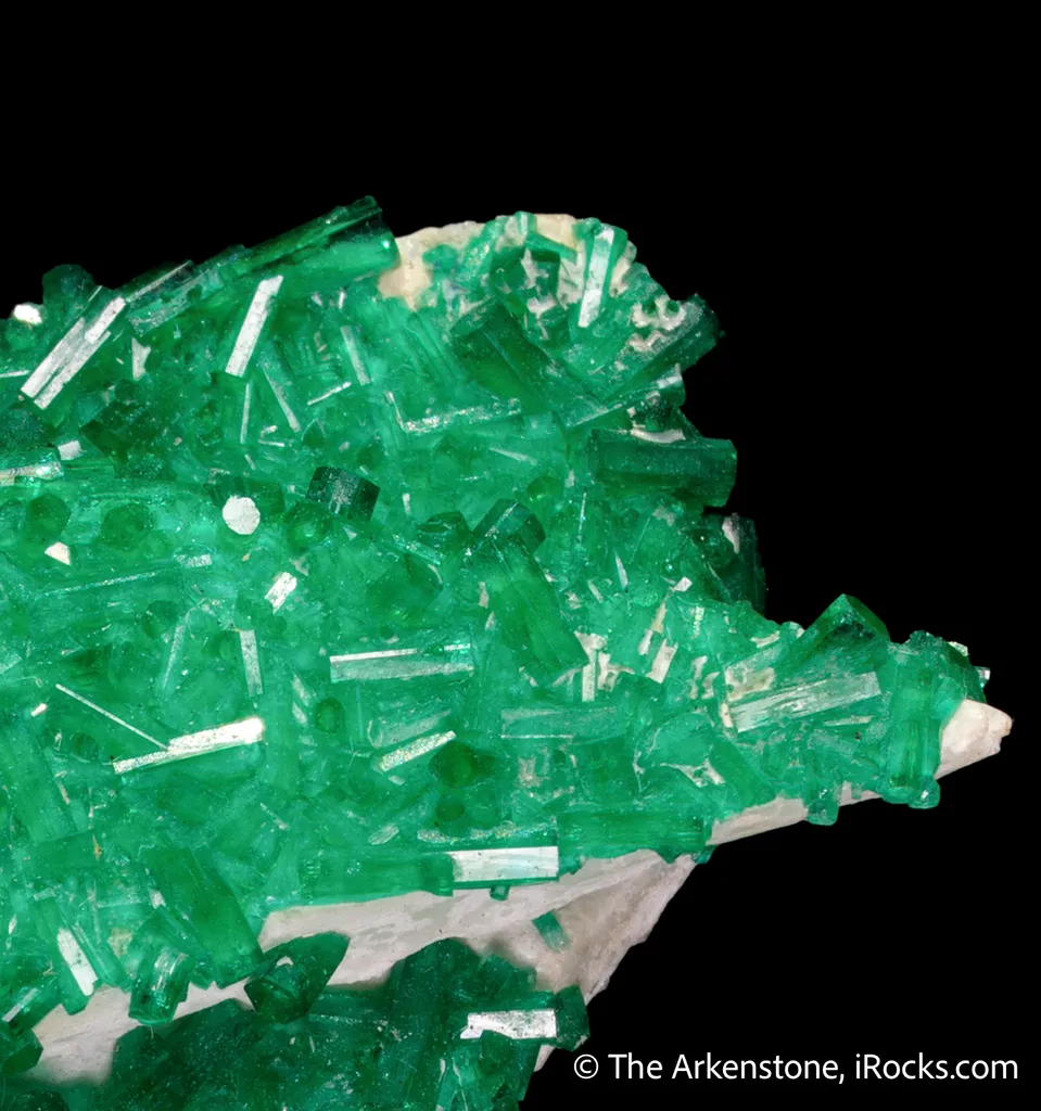 Beryl var. Emerald (synthetic) - image 4