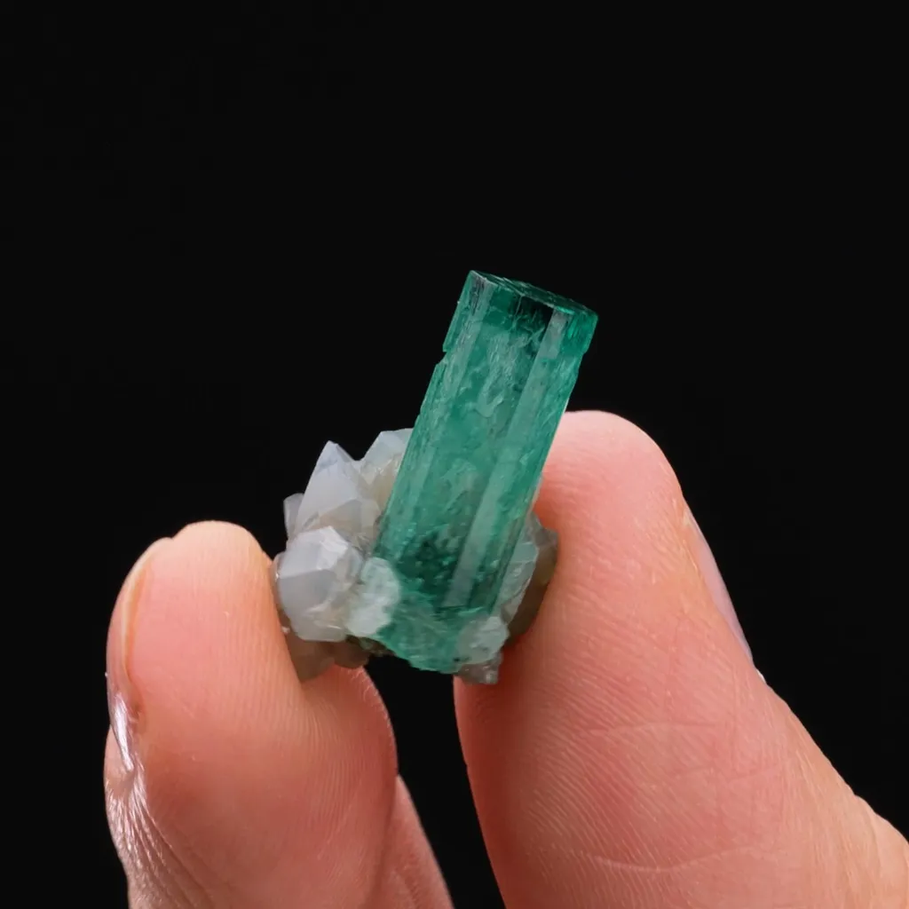 Beryl var. Emerald with Calcite - image 2