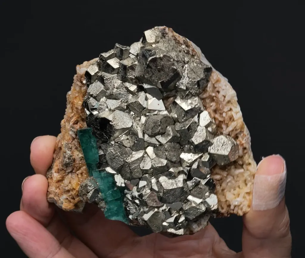 Beryl var. Emerald with Pyrite - image 2