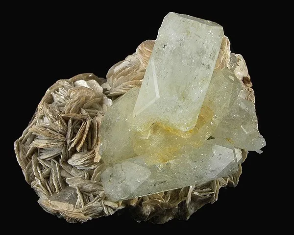 Beryl (Var: Goshenite) - image 1