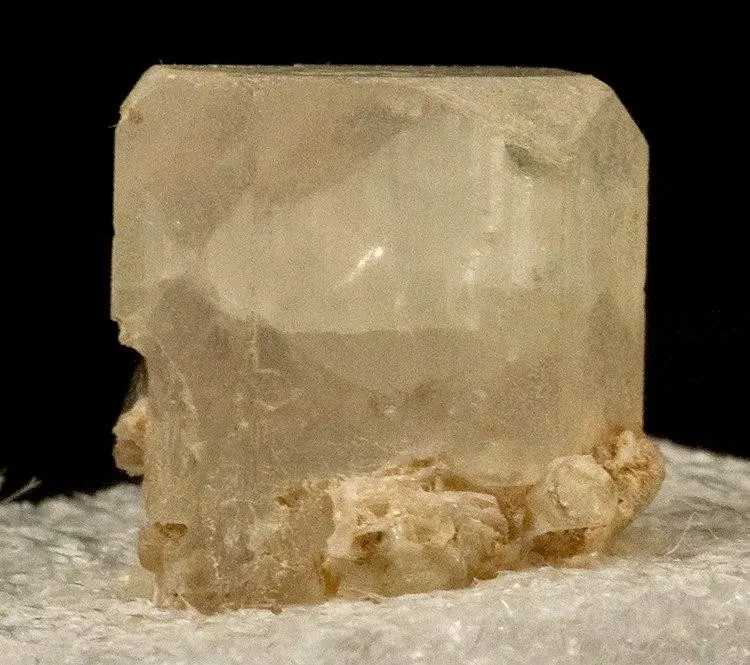 Beryl (Var: Goshenite) - image 1