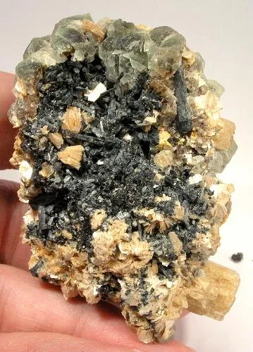 Beryl (Var: Goshenite), Fluorite, Schorl - image 2