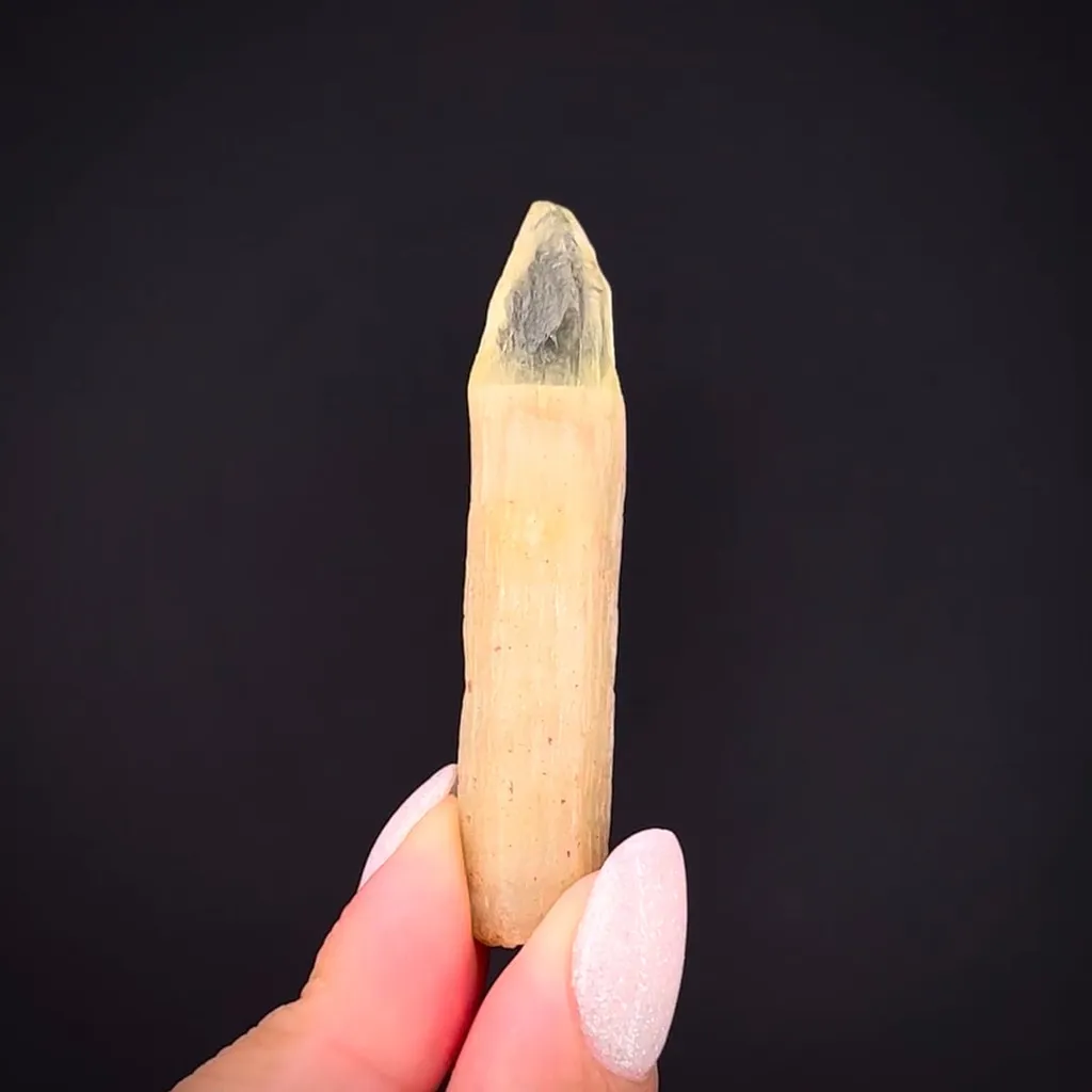 Beryl var. Heliodor image