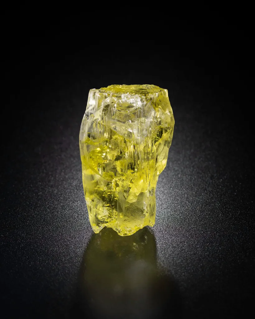 Beryl var. Heliodor from Brazil, Minas Gerais, Padre Paraíso - image 4