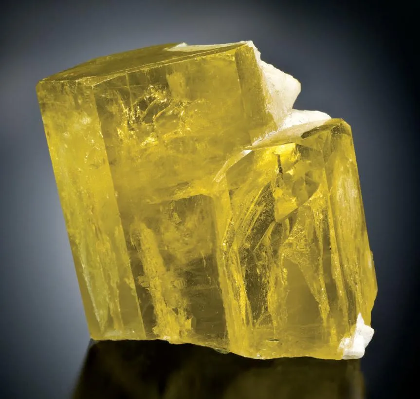 Beryl (var. Heliodor), Quartz image