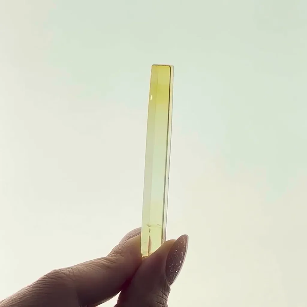 Beryl var. Heliodor (Rough and Cut) image