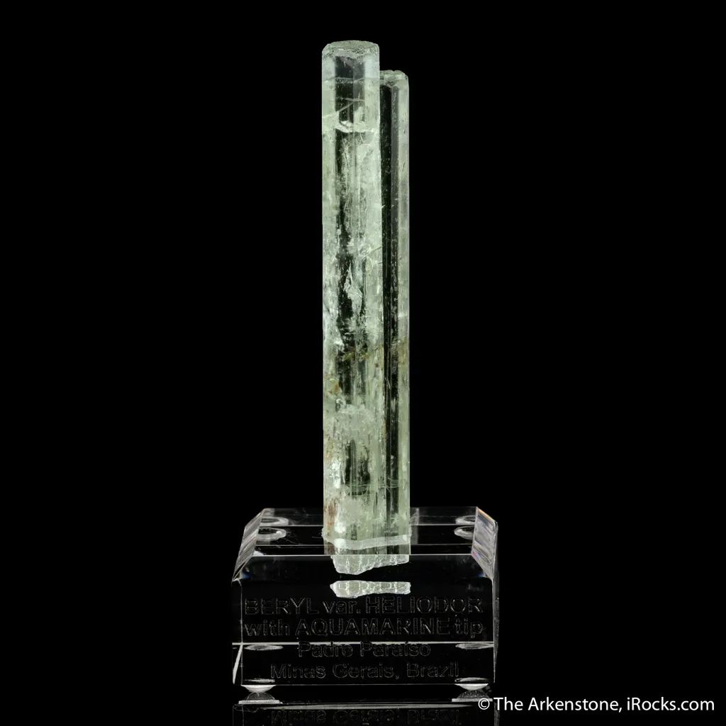 Beryl var. Heliodor with Aquamarine tip image