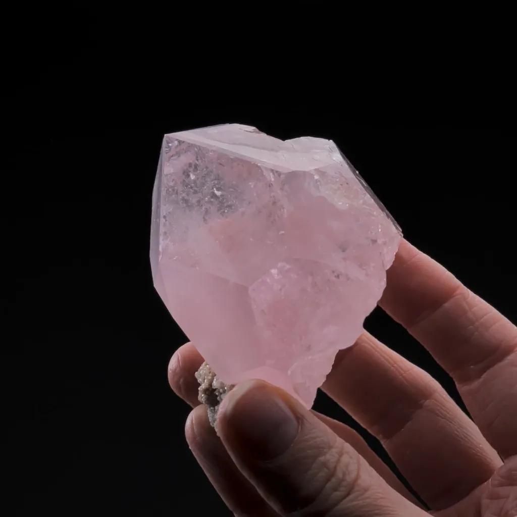 Beryl var. Morganite - image 3