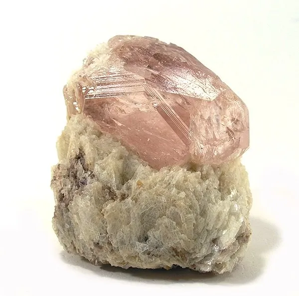 Beryl (Var: Morganite), Albite (Var: Cleavelandite) image