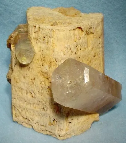 Beryl (Var: Morganite), Beryl (Var: Goshenite), Feldspar Group image