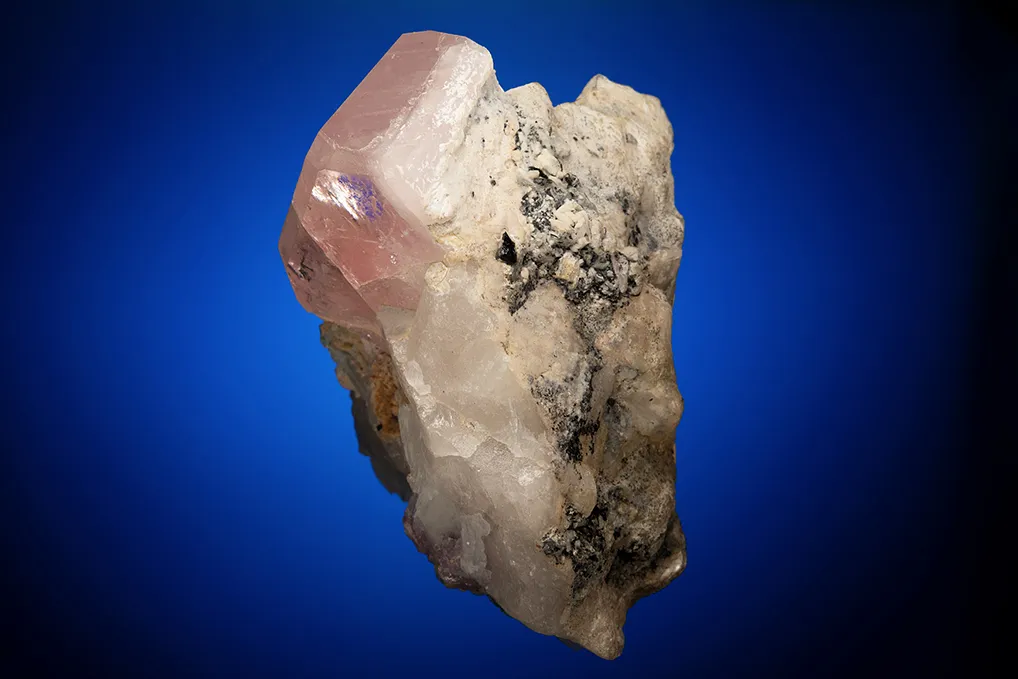 Beryl var. Morganite - image 4
