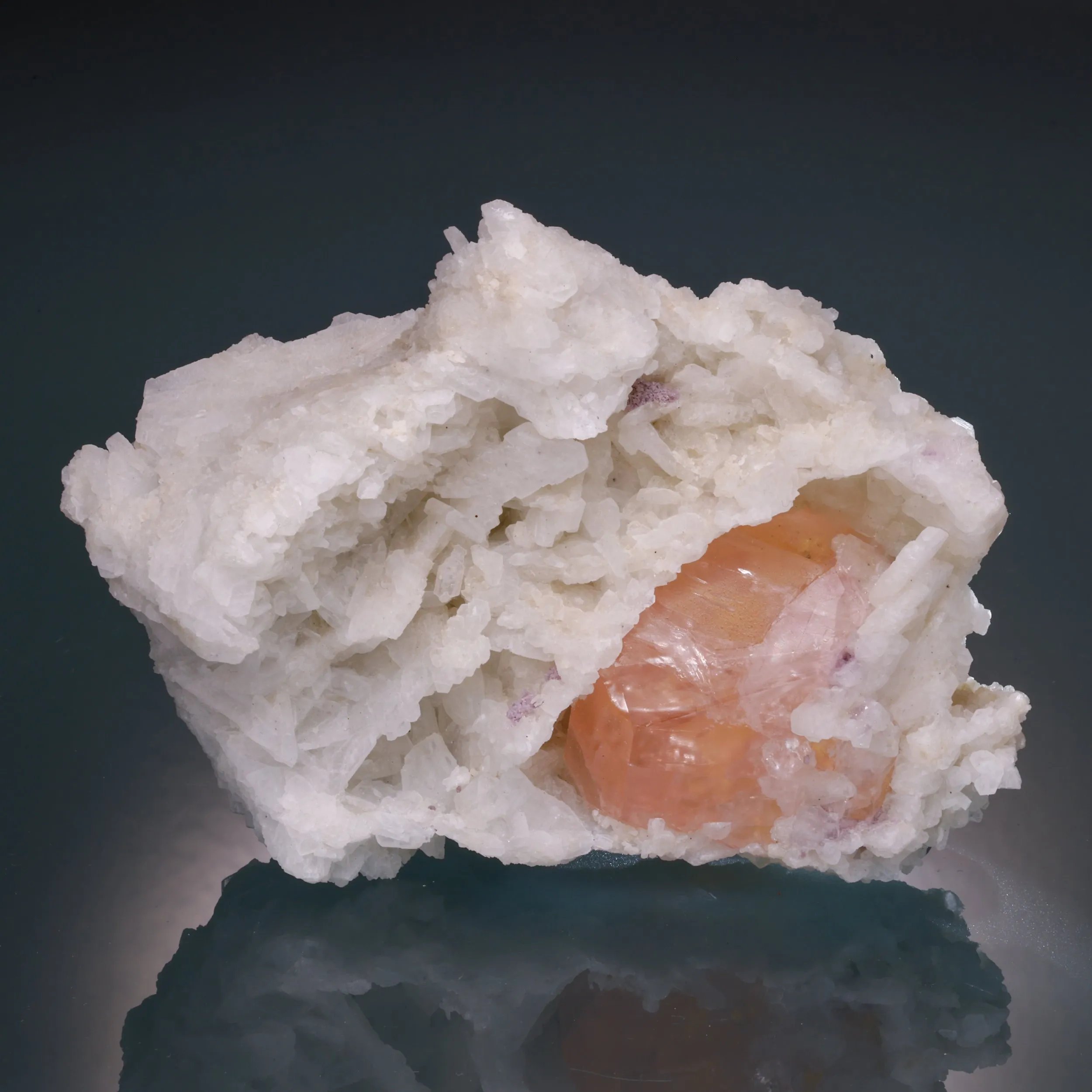 Beryl var. Morganite - image 1
