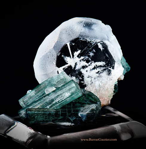 Beryl var Morganite - Tourmaline image