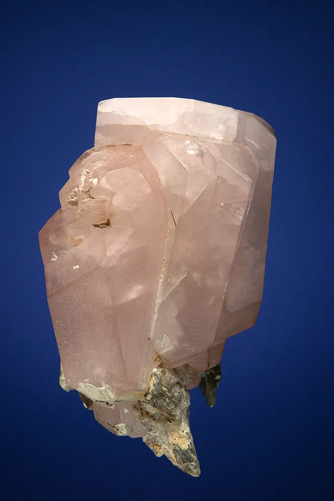 Beryl var. Morganite with Muscovite - image 4