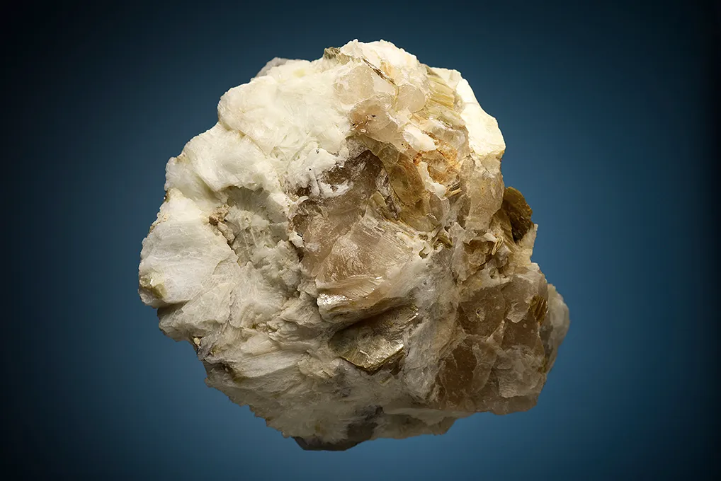 Beryl var. Morganite with Quartz on Albite var. Cleavelandite (restored) - image 3