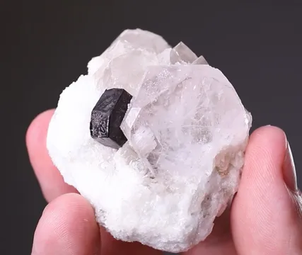 Beryl var Morganite with Tantalite (Mn)