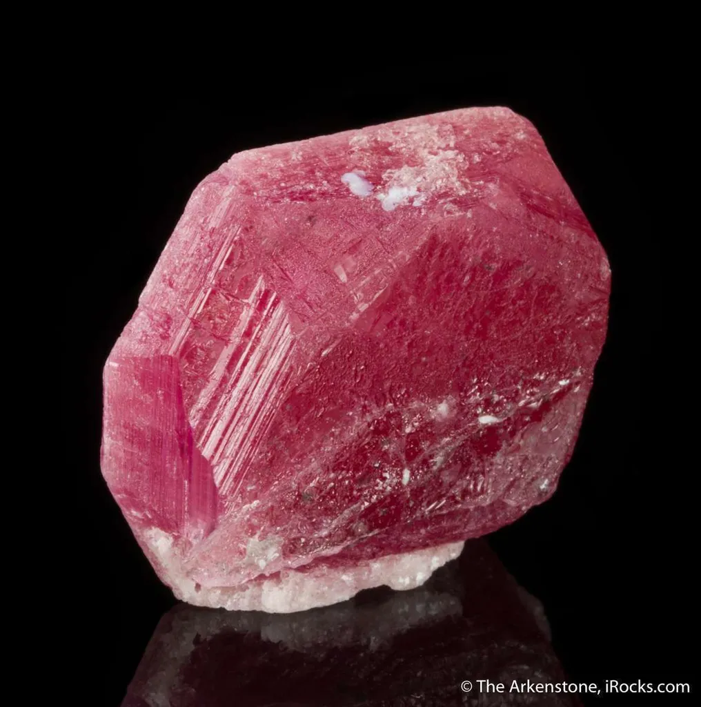 Beryl var. Pezzottaite image
