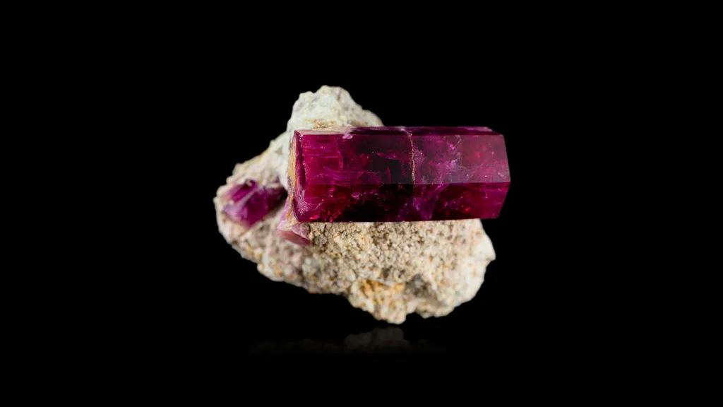 Beryl (var. Red) image