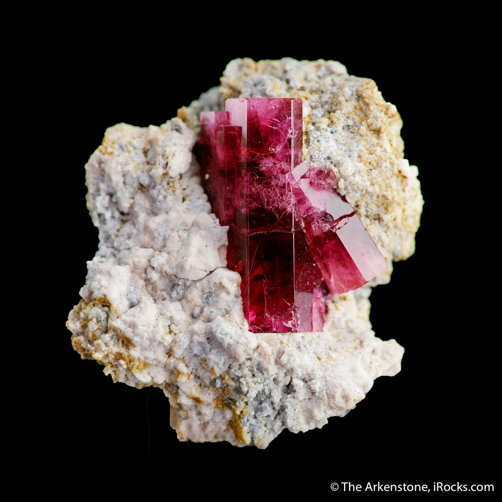 Beryl var. Red Beryl - image 3
