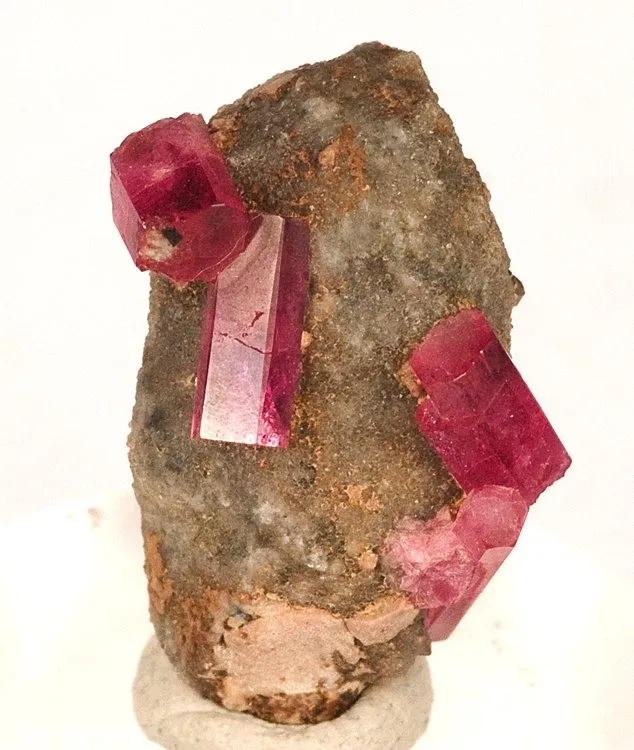 Beryl (Var: Red Beryl) image