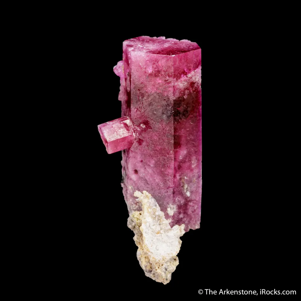 Beryl var. Red Beryl image