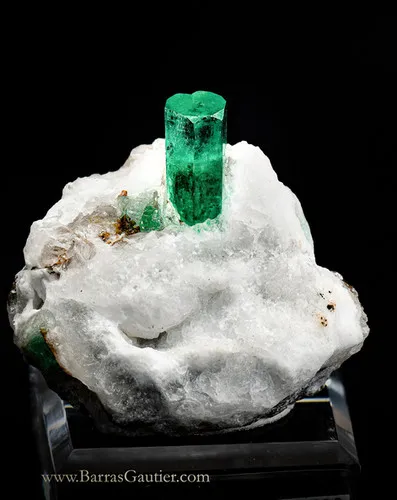 Beryl variety Emerald on Calcite image