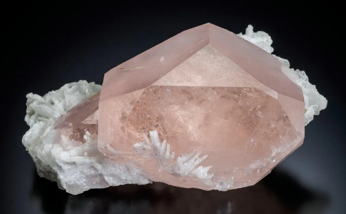 Beryl (variety Morganite), Albite - image 1