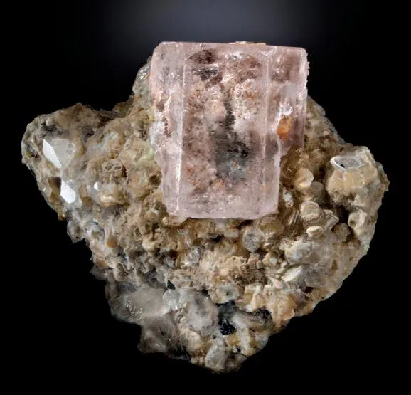 Beryl (variety Morganite), Topaz, Muscovite - image 1