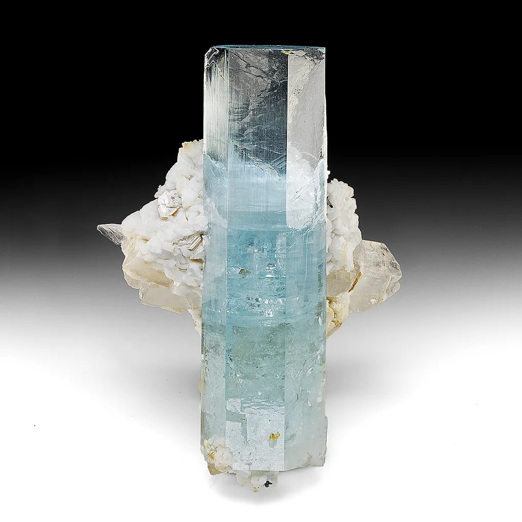 Beryl with Albite, Quartz image