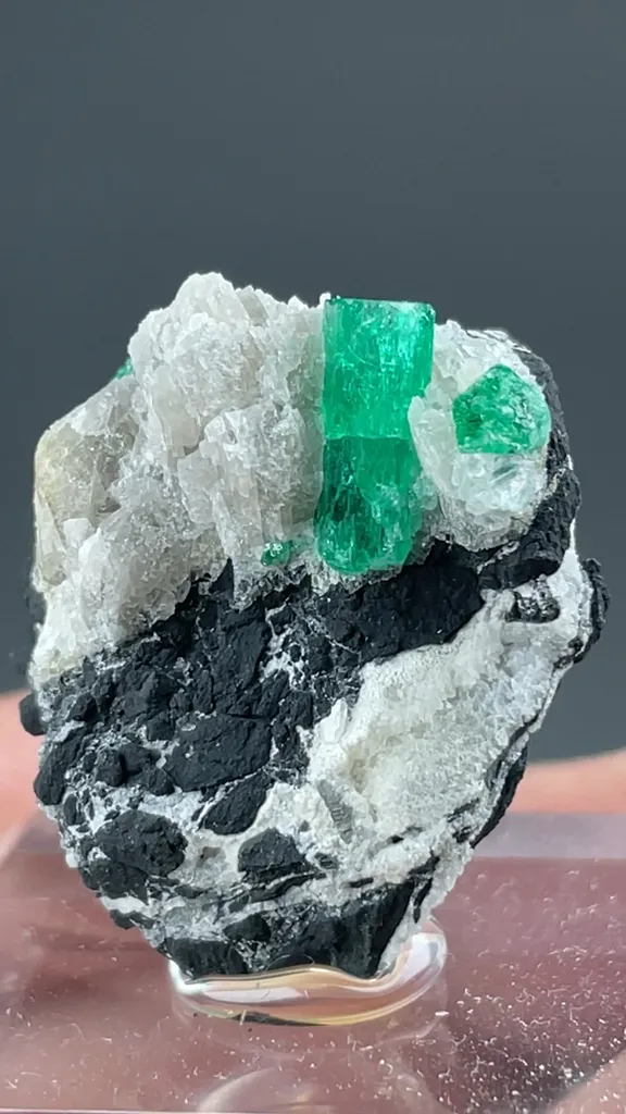Beryl with Calcite - image 2