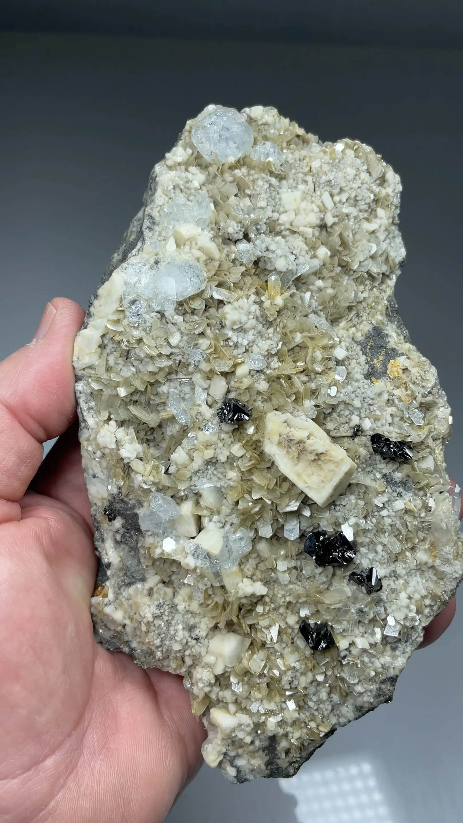 Beryl with Cassiterite, Muscovite, Albite - image 2