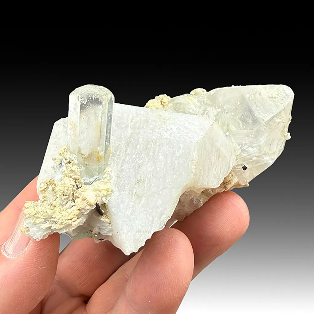 Beryl with Feldspar, Quartz (801) image