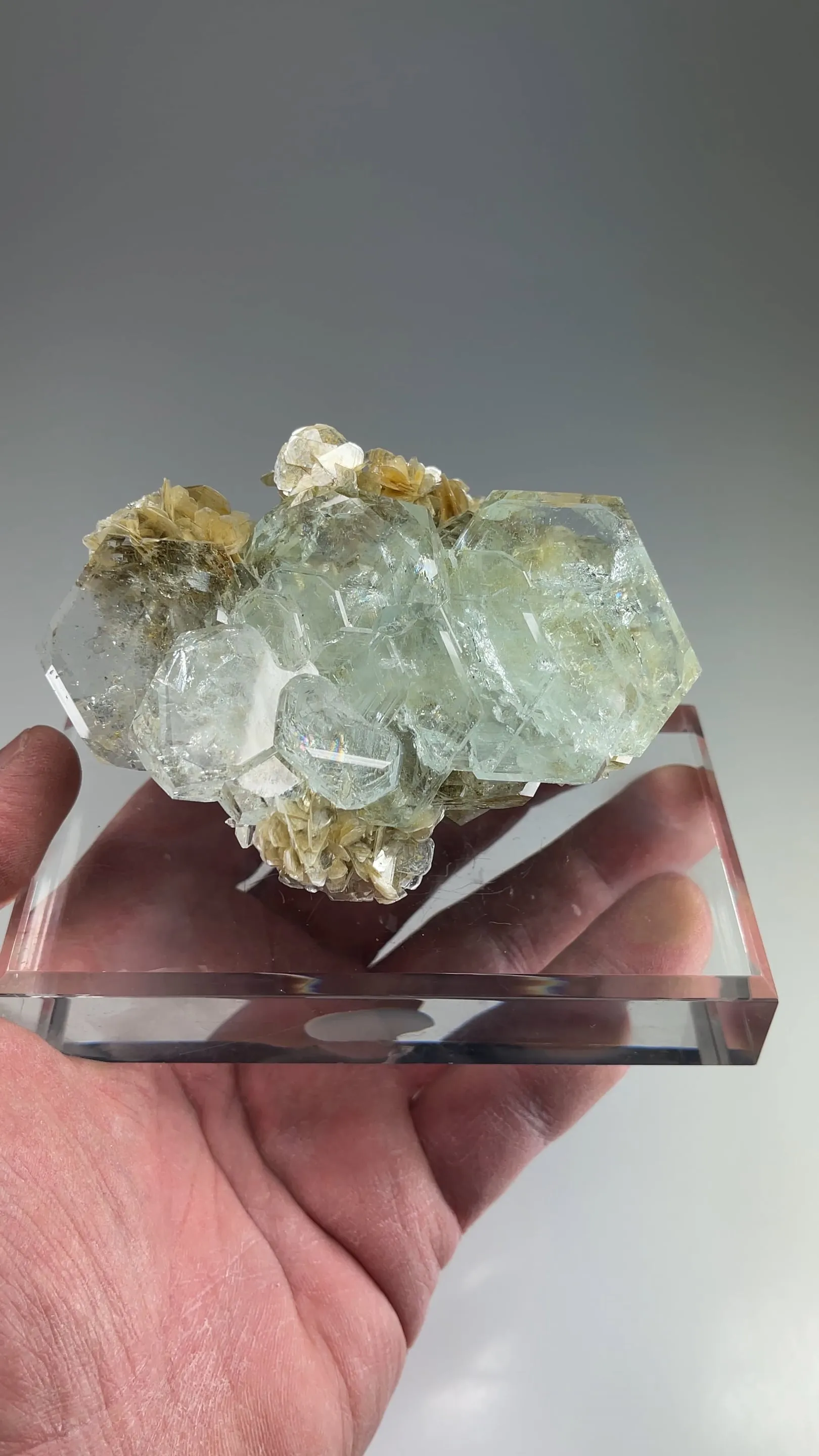 Beryl with Muscovite - image 2