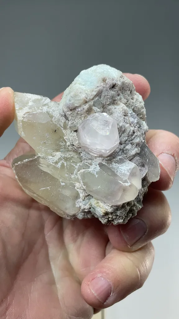 Beryl with Quartz, Albite - image 3